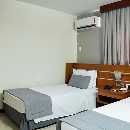 Copas Executive Hotel Cascavel  Exteriör bild