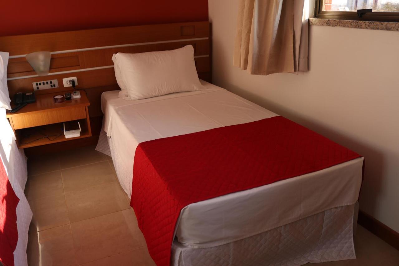 Copas Executive Hotel Cascavel  Exteriör bild