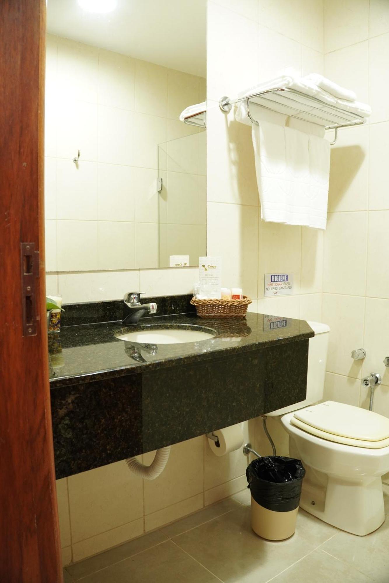 Copas Executive Hotel Cascavel  Exteriör bild