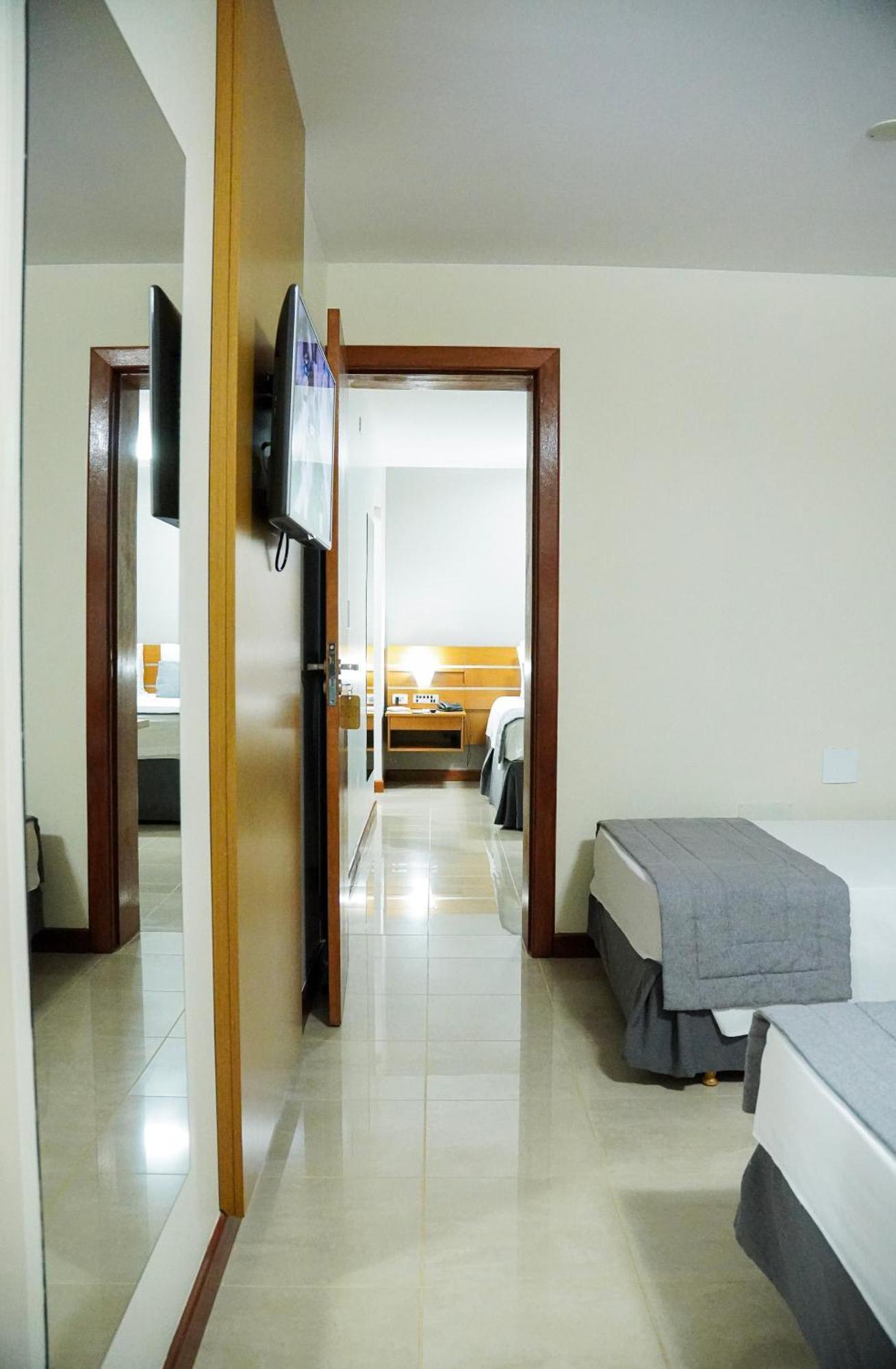 Copas Executive Hotel Cascavel  Exteriör bild