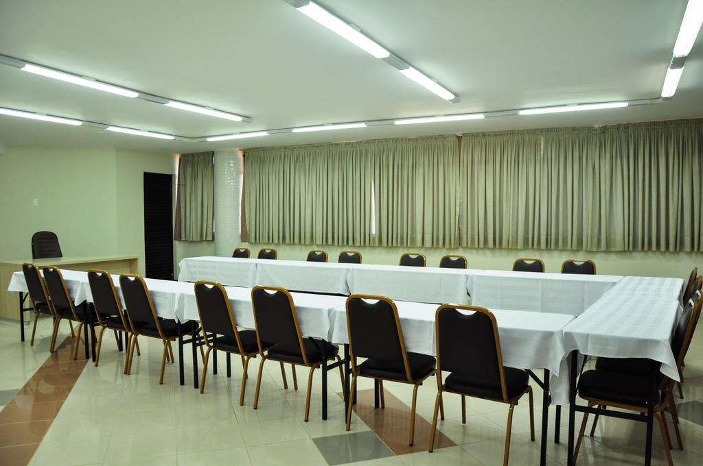 Copas Executive Hotel Cascavel  Exteriör bild