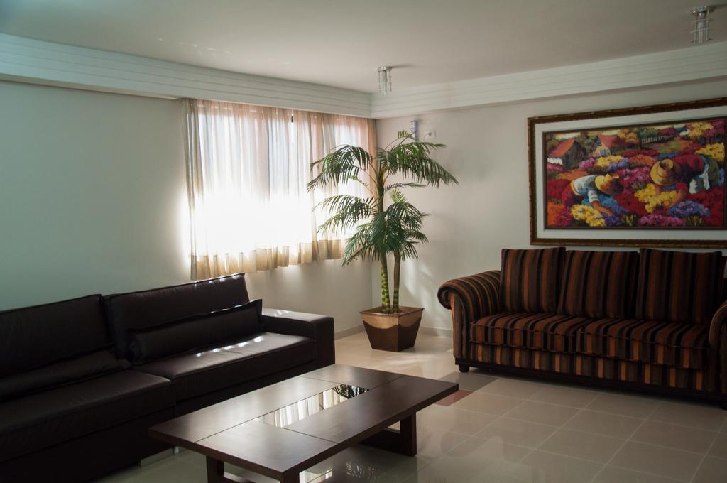 Copas Executive Hotel Cascavel  Exteriör bild