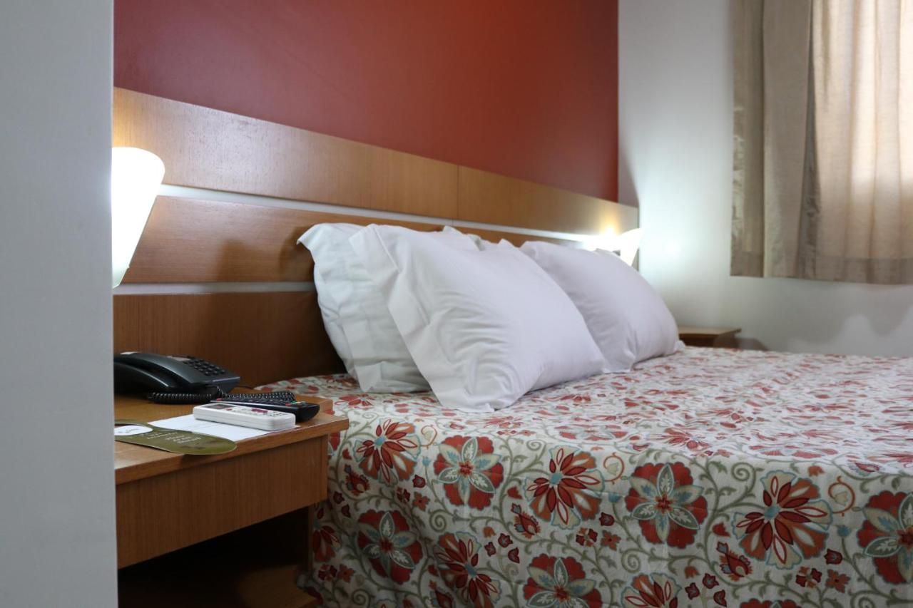 Copas Executive Hotel Cascavel  Exteriör bild