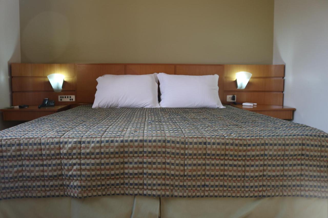 Copas Executive Hotel Cascavel  Exteriör bild