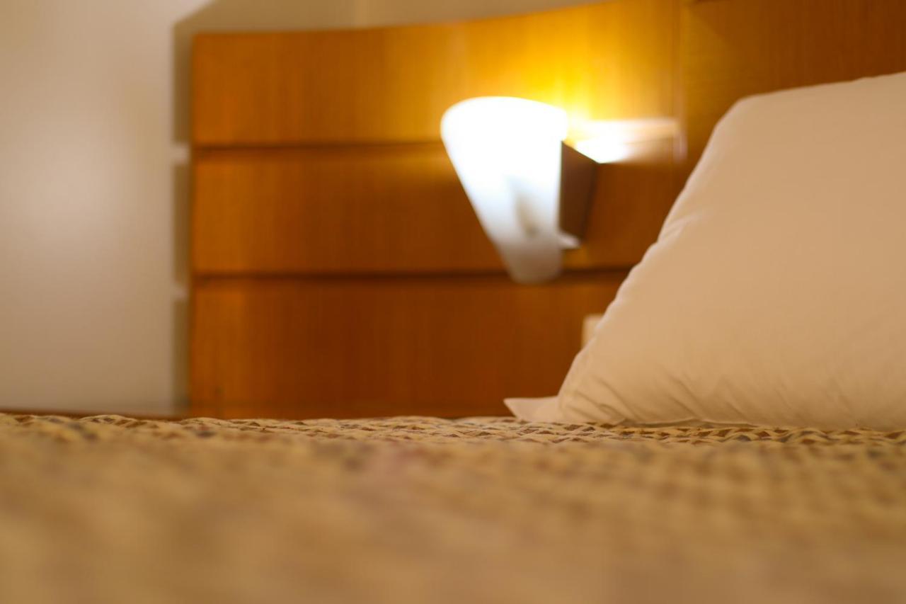 Copas Executive Hotel Cascavel  Exteriör bild